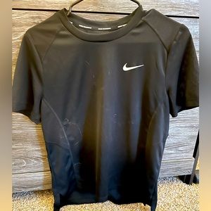Nike Women’s M black running top